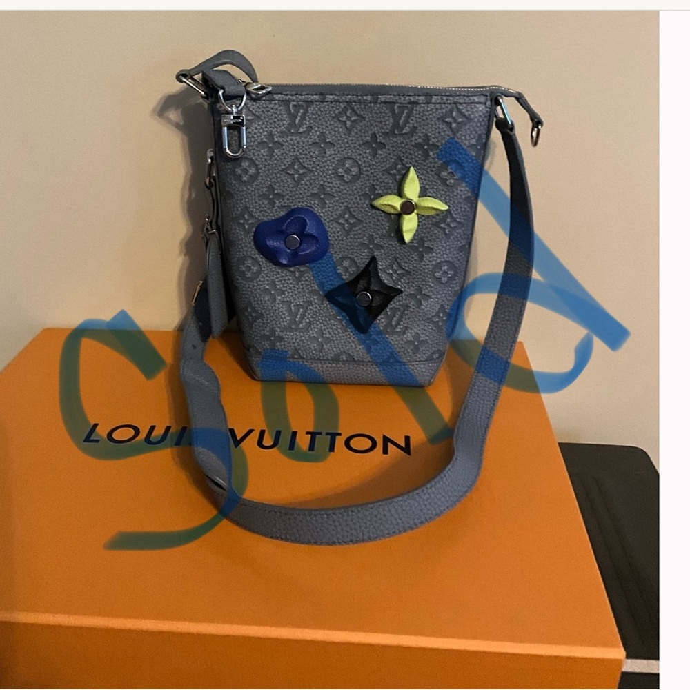 Louis Vuitton bag… hobo limited edition! 2022